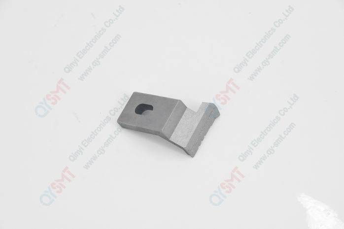 MATERIAL PUSHING FEEDER