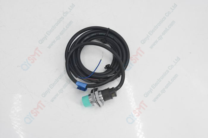  sensor Hanyoung NUX,PNP, M18, Rango 8mm, N.O, 