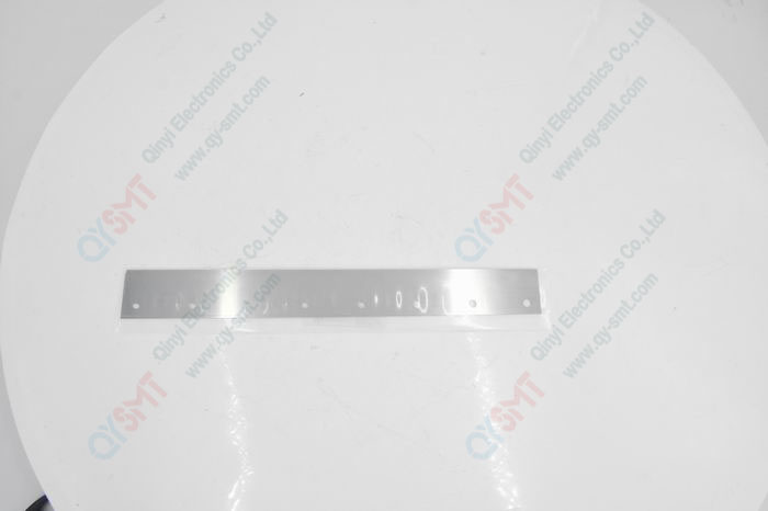 Squeegee blade with hole